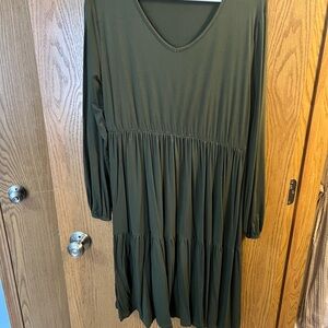 Elegant Green V-Neck Maternity Dress